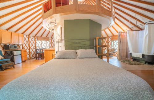 Big Bar Resort | Strawhouse Resorts