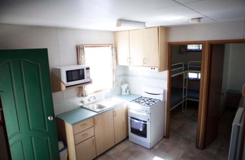 Shepparton Resort | Strayleaves Caravan Park