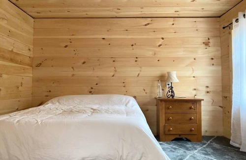 Shandaken House | Stream House (The Lorca, Catskills)