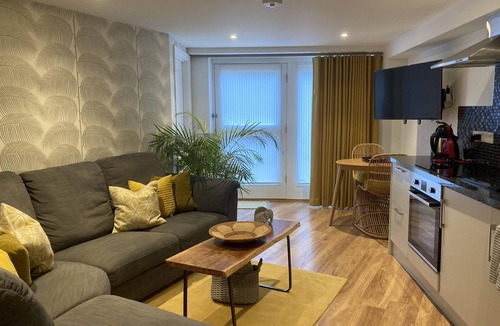 Yeovil Apartment | Streamside Apartments