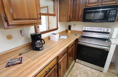 Farmington Cabin | Streamside Family Friendly Accommodations minutes from Ohiopyle!