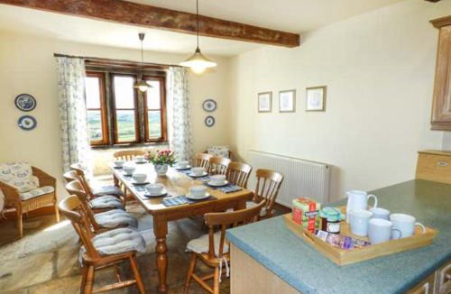 Sutton-in-Craven House | Street Head Farm
