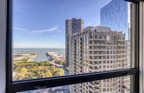 Streeterville Apartment | Streeterville Studio w Gym Pool nr Navy Pier CHI-450