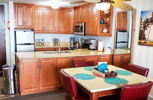 Townsite Condo | STRIKING OCEAN VIEW STUDIO D210 FACING OCEANSIDE PIER