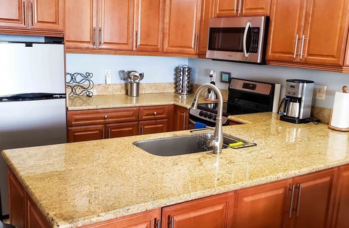 Townsite Condo | STRIKING OCEAN VIEW STUDIO D210 FACING OCEANSIDE PIER