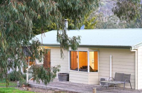 Strath Creek House | Stringybark, Halls on Falls Homestead