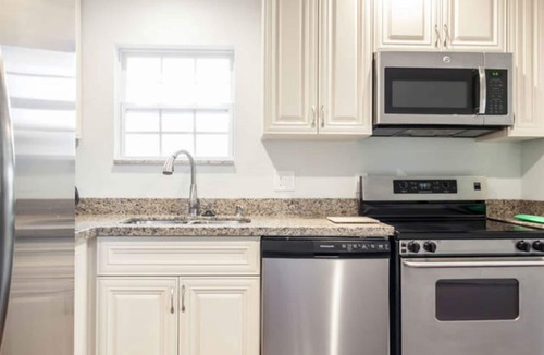 Delray Beach House | Stroll to Downtown House