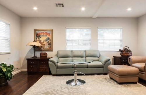 Delray Beach House | Stroll to Downtown House