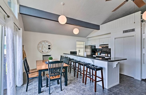 Pirates Beach House | Stroll to Galveston Beach: Home w/Outdoor Oasis