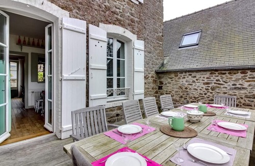 Saint-Briac-sur-Mer House | STROMBOLI, Large traditional house renovated in Saint-Briac