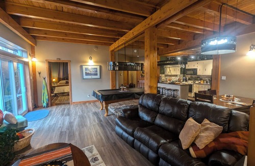 Kingsclear Bed & Breakfast | Strong Timbers B&B