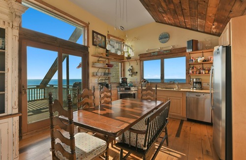 South Wellfleet House | Stronghold on the Atlantic Ocean