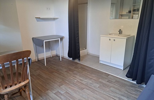 Saint-Fort Apartment | Studio for rent.