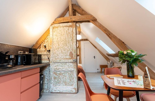 La Madelaine-sous-Montreuil Apartment | Studio South, 2 persons (upstairs)