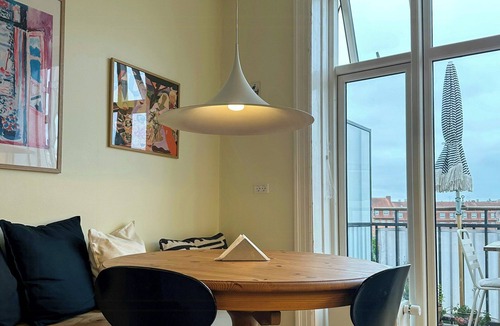 København NV Apartment | Stucco flat from 1905 in vibrant Bispebjerg