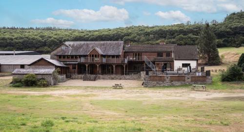 Tirabad House | Stud Farm House