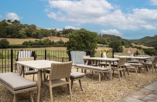 Tirabad House | Stud Farm House