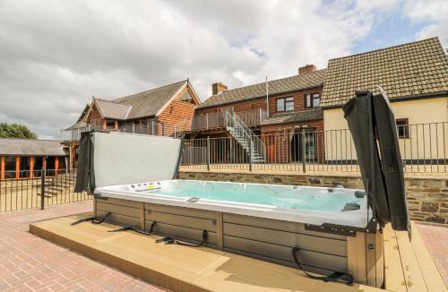 Tirabad House | Stud Farm House