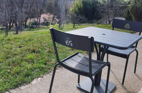 Saint-Georges-d'Esperanche Apartment | Studio Dans Villa