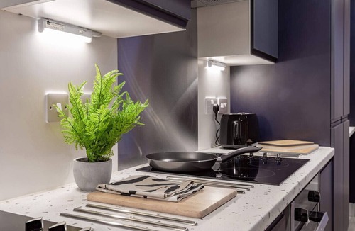 Leeds Apartment | Student Only Elegant Ensuite Room