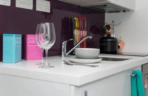 Ealing Apartment | Student Only The Cube Ealing