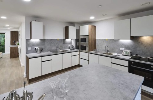 Tatenhill Apartment | Student Only The Oaks