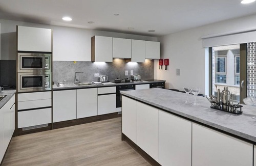 Tatenhill Apartment | Student Only The Oaks