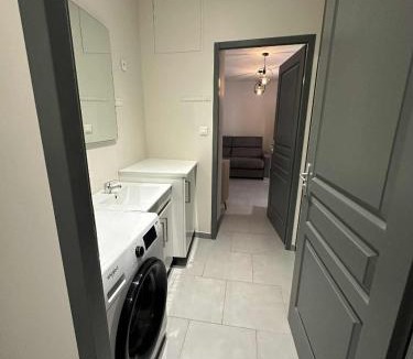 Peronne Apartment | Studette Peronne Centre