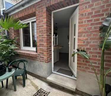 Peronne Apartment | Studette Peronne Centre