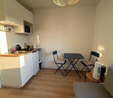 Sete Apartment | Studette sur la Marina, plage à 5 minutes