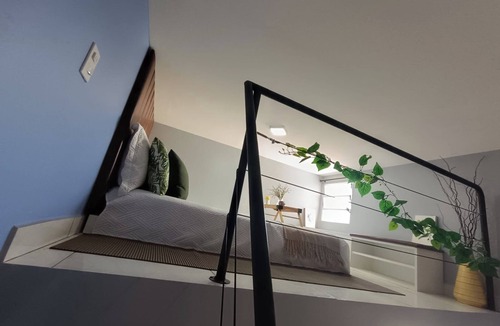 Santa Coloma de Gramenet Apartment | Studio in the center of Badalona.