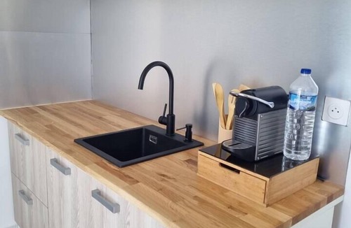 Port-Saint-Louis-du-Rhone Apartment | Studio 30 meters, close to marina