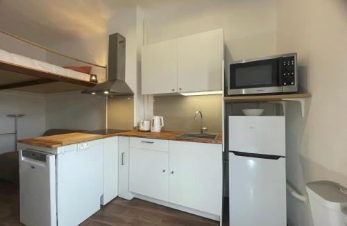 Saint-Michel-l'Observatoire Apartment | Studio cosy climatisé au coeur du village de Saint Michel l'Observatoire