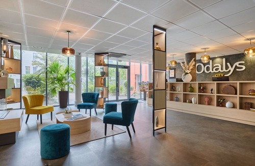 Feuillat Desgenettes Apartment | Studio à 5 Mins du Métro | Wi-Fi GRATUIT