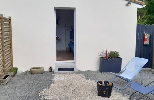Saint-Leger-les-Vignes Apartment | Studio à Mi-chemin Entre Nantes et de Pornic et 5 Minutes de Planète Sauvage