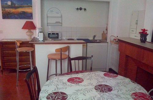 Nyons Apartment | Studio à la ferme orienté ouest