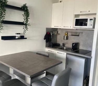 La Grande-Motte Apartment | Studio à la grande motte bien placé