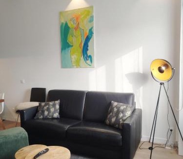 Clamart Apartment | Studio à la VILLA VOLTAIRE