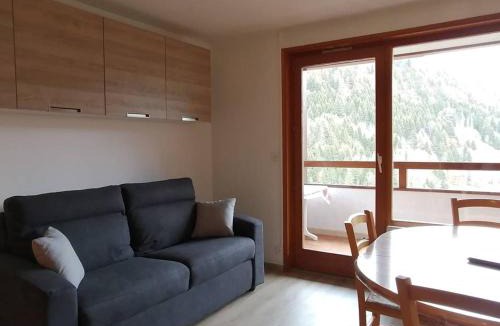 Saint-Jean-dʼAulps Apartment | Studio à Saint-Jean-d'Aulps avec piscine privative - FR-1-573-89