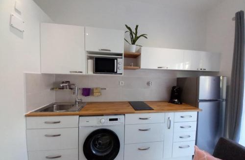 Saint-Priest Apartment | Studio à Saint Priest géré par un particulier