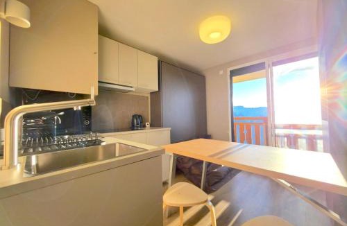 Eclose-Est Apartment | Studio élégant avec parking - Superbe vue !