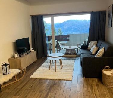 Anzere Apartment | Studio élégant rénové avec vue à Anzère