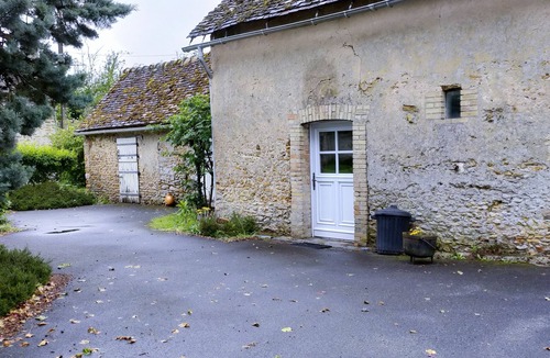 Champagne House | Studio Équipé au Calme Proche Toutes Commodités
