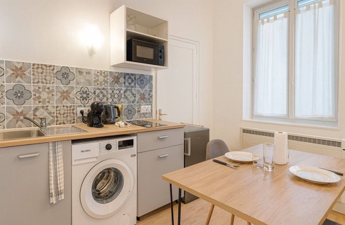 Seclin Apartment | Studio évasion! Cosy & practical in Seclin Centre