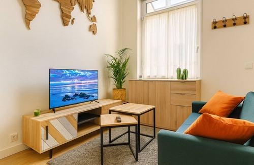 Seclin Apartment | Studio évasion! Cosy & practical in Seclin Centre