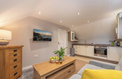 Warsash Apartment | Studio 1 - 1st Floor fully equipped double Studio Apartment.