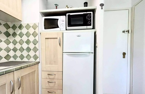 Greoux-les-Bains Apartment | Studio - 1/2 persons - Gréoux-les-Bains