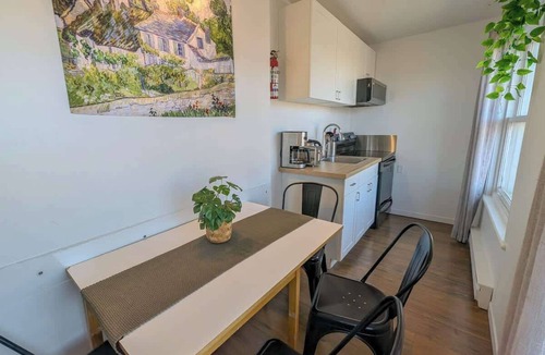 Ste Anne de Beaupre Apartment | Studio 11 | 2 Min Waterfront | BBQ & Fireplace