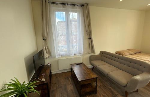 Mery-la-Bataille Apartment | Studio 10 min A1