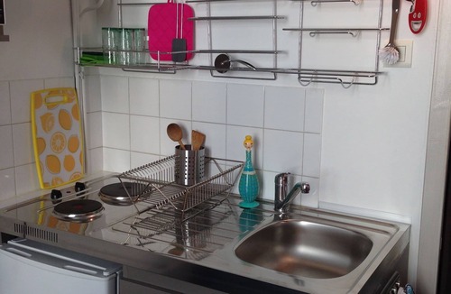 Avignon City Centre Apartment | STUDIO 100% equipped, intra muros Crillon, AIR CONDITIONING, Net+WIFI, cleaning included
